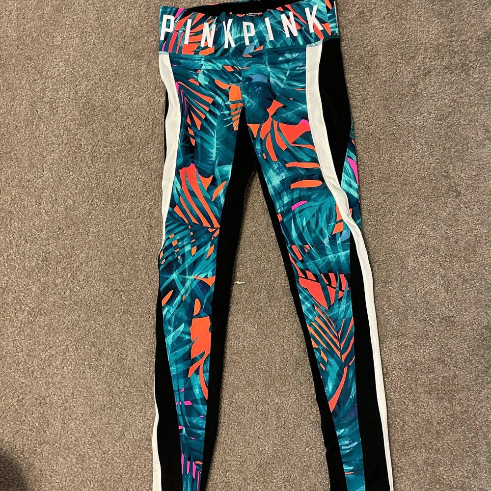 Vs pink Ultimate leggings
